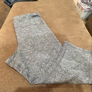 Women’s Avía Active Wear Capris, Sz 16-18, Gray